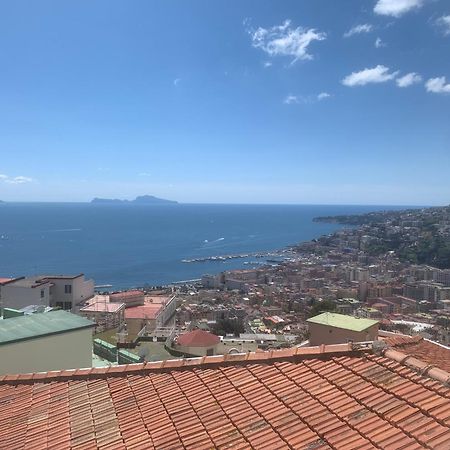 Casa Di Carlo Al Vomero Naples Luaran gambar